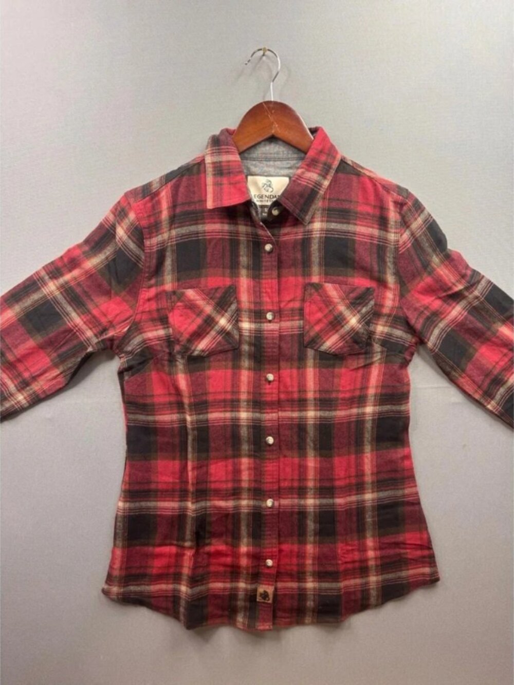 Legendary Whitetails Flannel Shirt Mens Red Black Plaid Button Down Small
